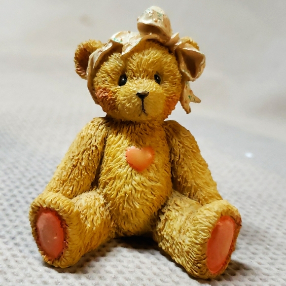 Cherished Teddies, Sara - Picture 1 of 7